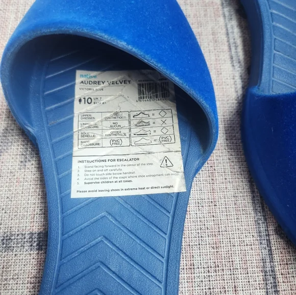 Blue Native Audrey Flates - Picture 4 of 4